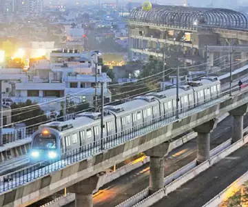 जी-20 शिखर सम्मेलन के लिए दिल्ली मेट्रो स्टेशनों को सजाया गया है